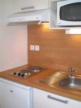 Aparthotel Sejours & Affaires Longs Champs Rennes